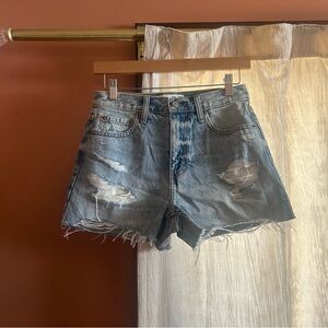 Daze Distressed Cut Off Ripped Jean Shorts High Waisted Denim Light NEW‎ Size 25